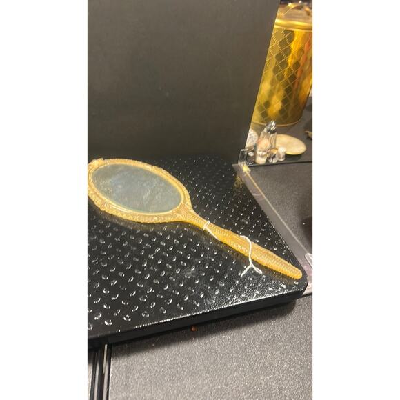 Handheld Vanity Mirror - Picture 3 of 3